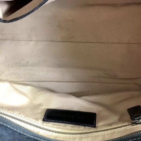 Burberry Extra Large shoulder bag. Comes with dust bag. - Picture 6 of 8